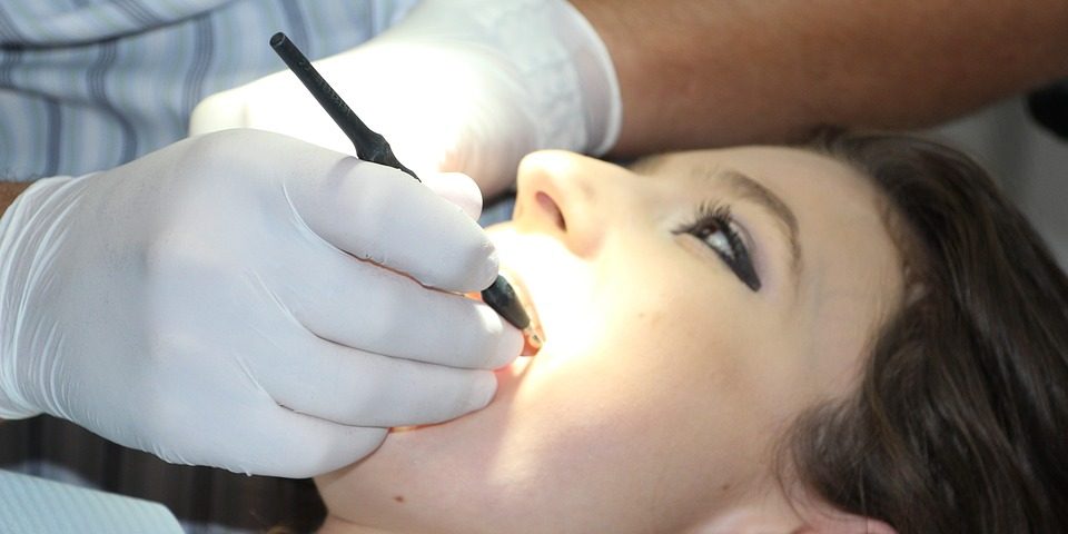 How to Treat Common Dental Problems
